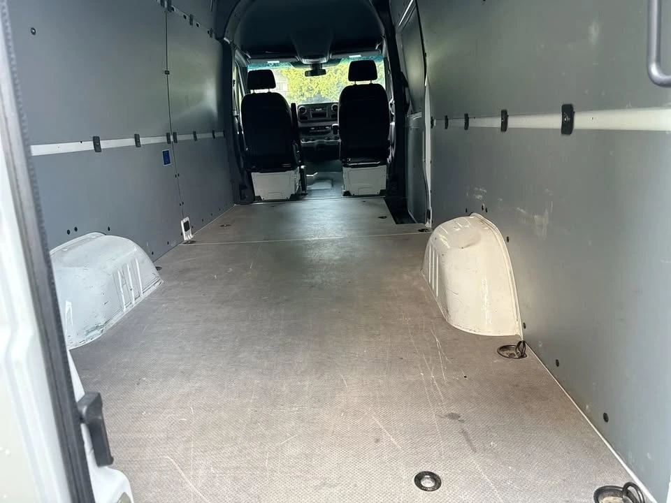 2025 Mercedes-Benz VS30 Sprinter - Image 16 of 16