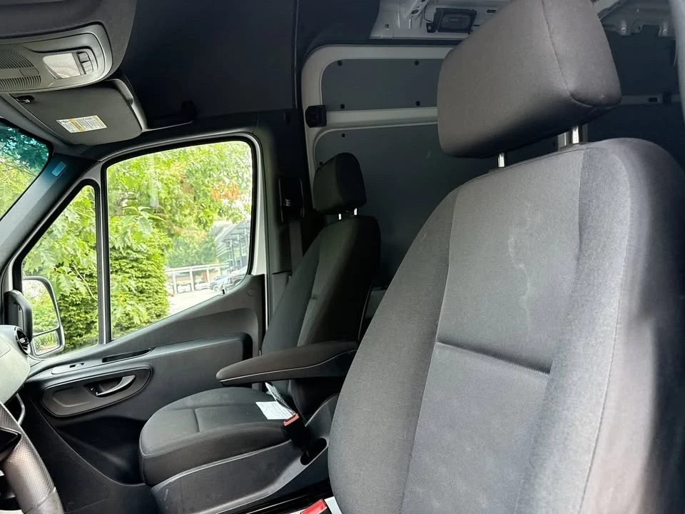 2025 Mercedes-Benz VS30 Sprinter - Image 12 of 16