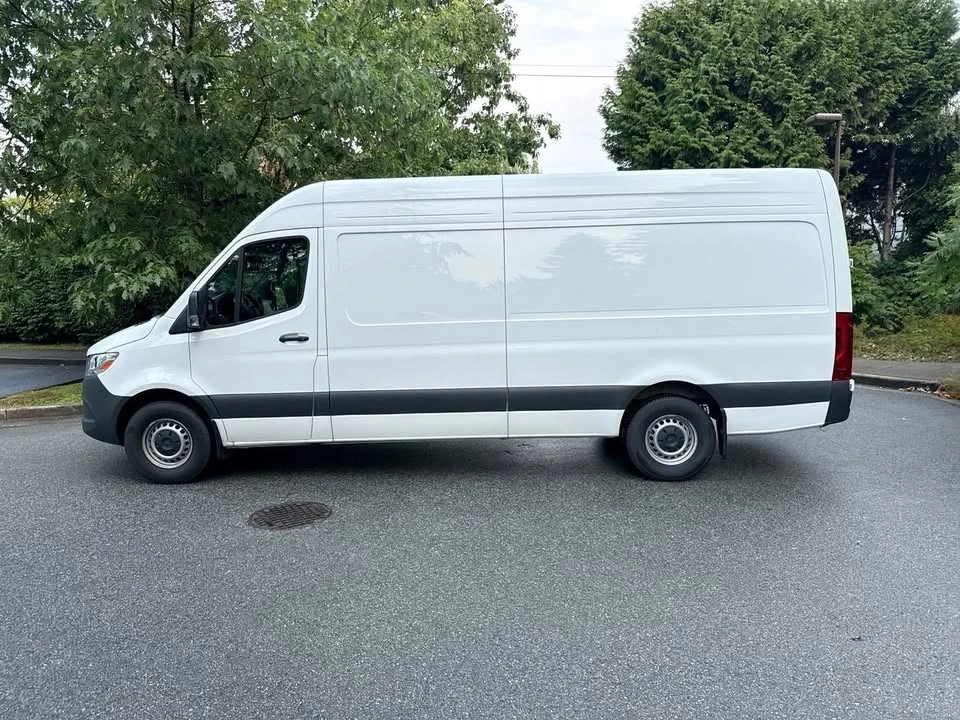 2025 Mercedes-Benz VS30 Sprinter - Image 4 of 16