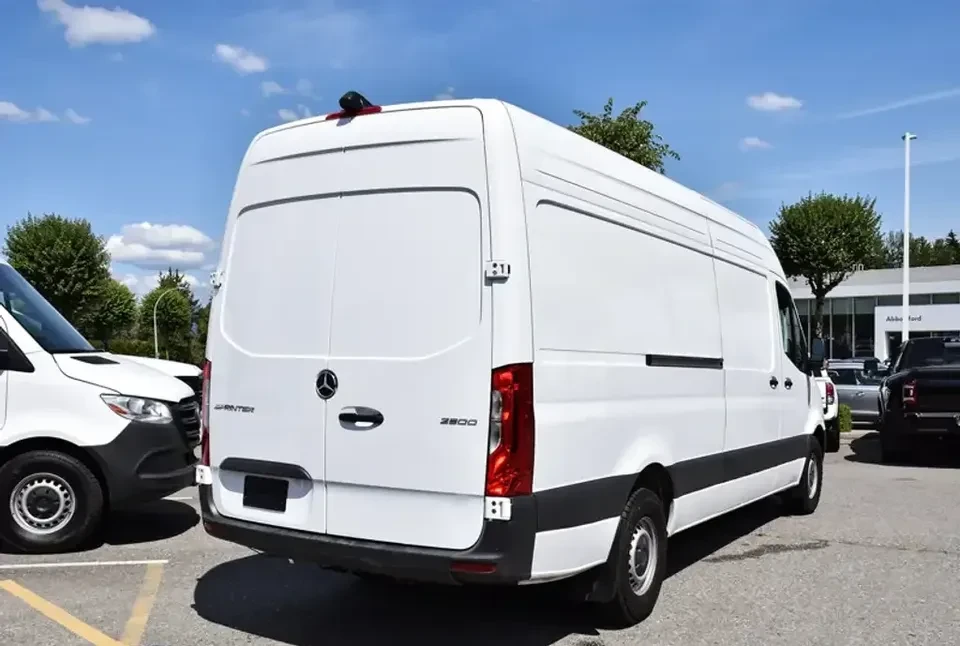2025 Mercedes-Benz VS30 Sprinter - Image 5 of 20