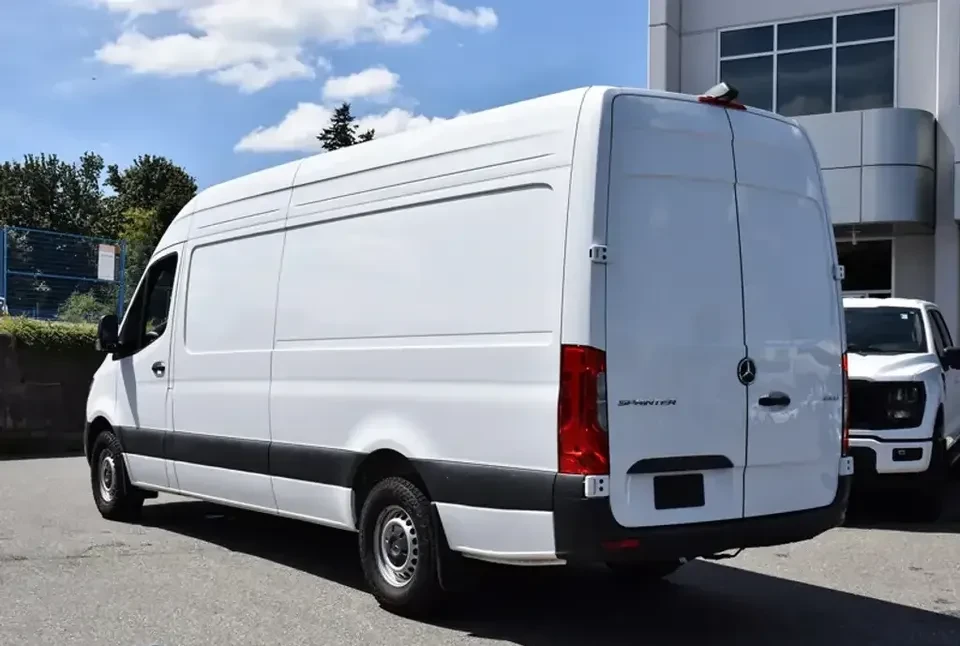 2025 Mercedes-Benz VS30 Sprinter - Image 3 of 20
