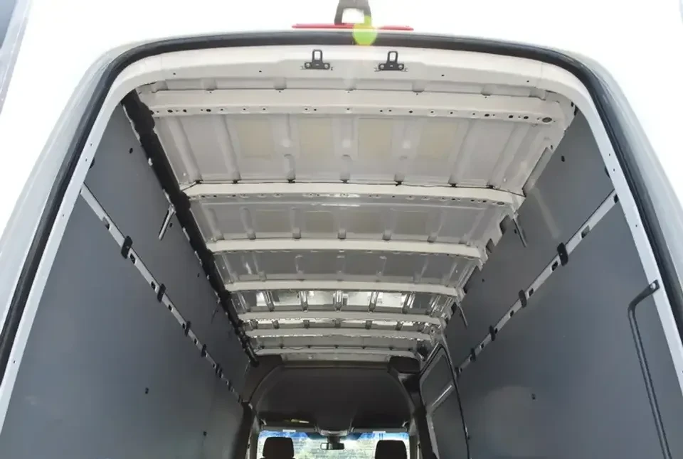 2025 Mercedes-Benz VS30 Sprinter - Image 18 of 20