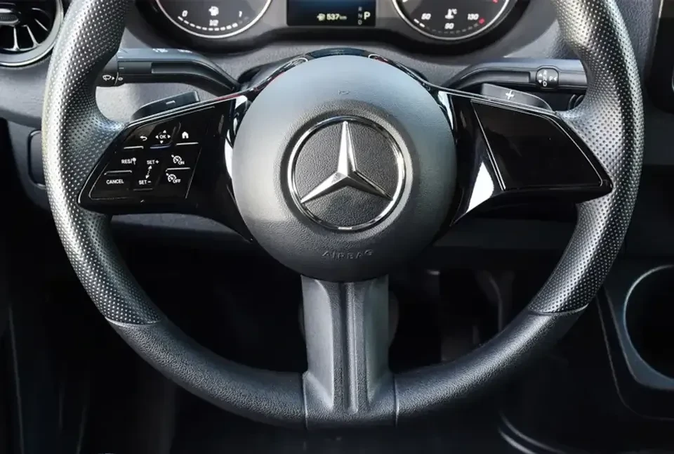 2025 Mercedes-Benz VS30 Sprinter - Image 10 of 20