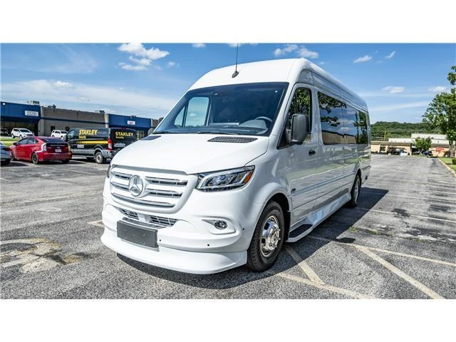 2025 Mercedes-Benz VS30 Sprinter - Image 8 of 21