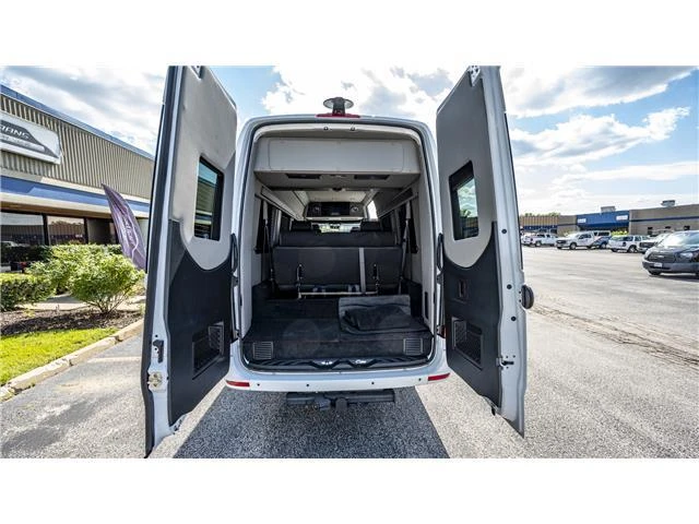 2025 Mercedes-Benz VS30 Sprinter - Image 13 of 21