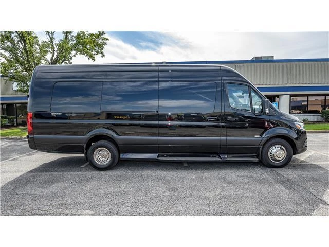 2025 Mercedes-Benz VS30 Sprinter - Image 4 of 21