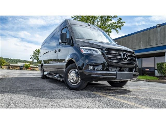 2025 Mercedes-Benz VS30 Sprinter - Image 3 of 21