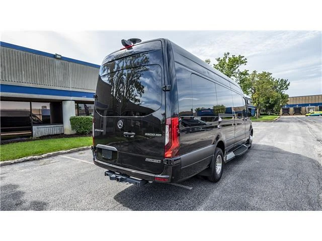 2025 Mercedes-Benz VS30 Sprinter - Image 5 of 21