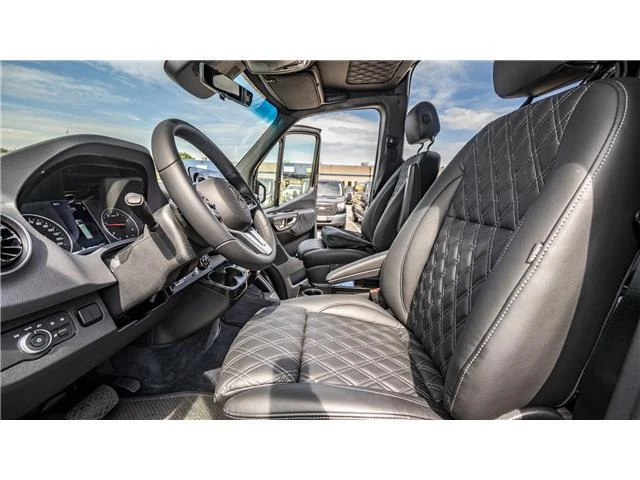 2025 Mercedes-Benz VS30 Sprinter - Image 12 of 21