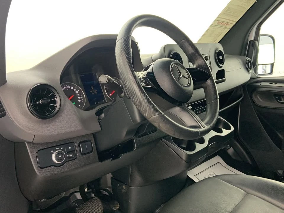 2025 Mercedes-Benz VS30 Sprinter - Image 8 of 20