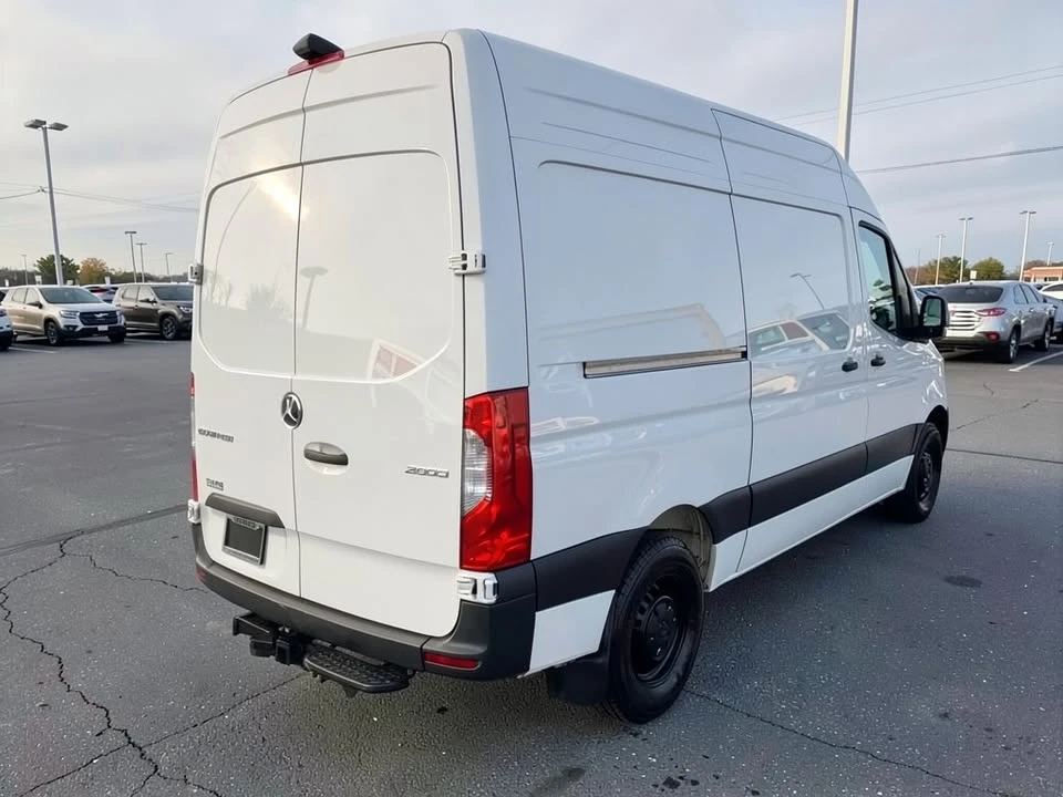 2025 Mercedes-Benz VS30 Sprinter - Image 4 of 20