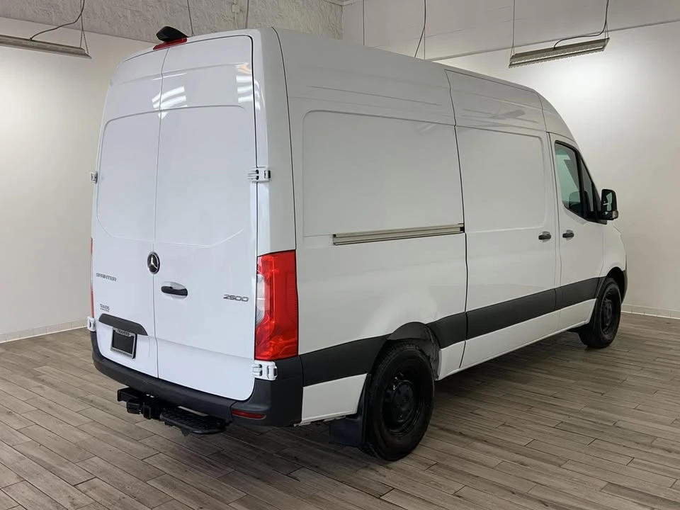 2025 Mercedes-Benz VS30 Sprinter - Image 4 of 20