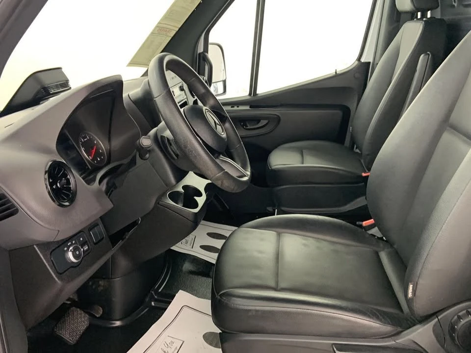 2025 Mercedes-Benz VS30 Sprinter - Image 10 of 20