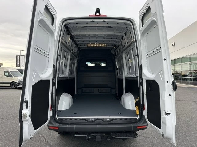2025 Mercedes-Benz VS30 Sprinter - Image 8 of 12