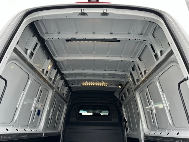 2025 Mercedes-Benz VS30 Sprinter - Image 11 of 12