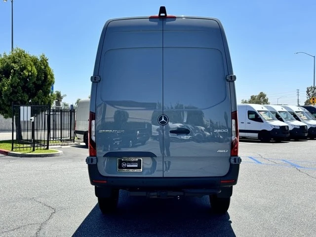 2025 Mercedes-Benz VS30 Sprinter - Image 9 of 12