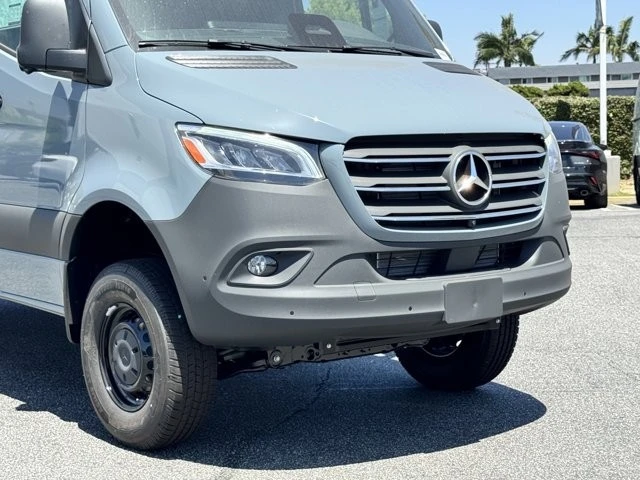 2025 Mercedes-Benz VS30 Sprinter - Image 3 of 12