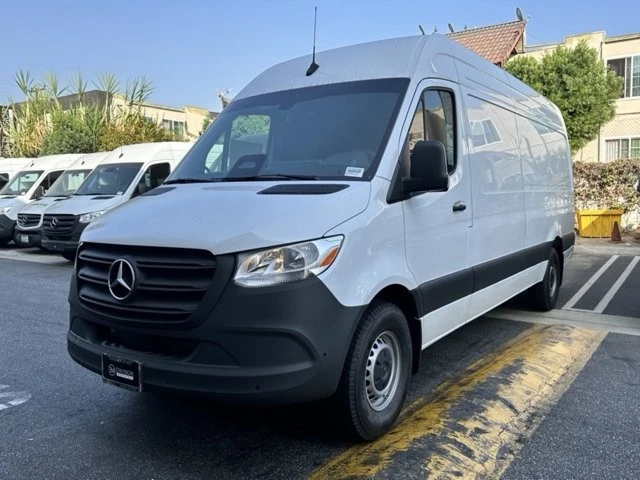 2025 Mercedes-Benz VS30 Sprinter - Image 8 of 12