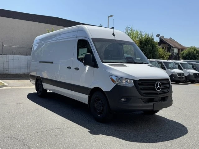 2025 Mercedes-Benz VS30 Sprinter - Image 2 of 12