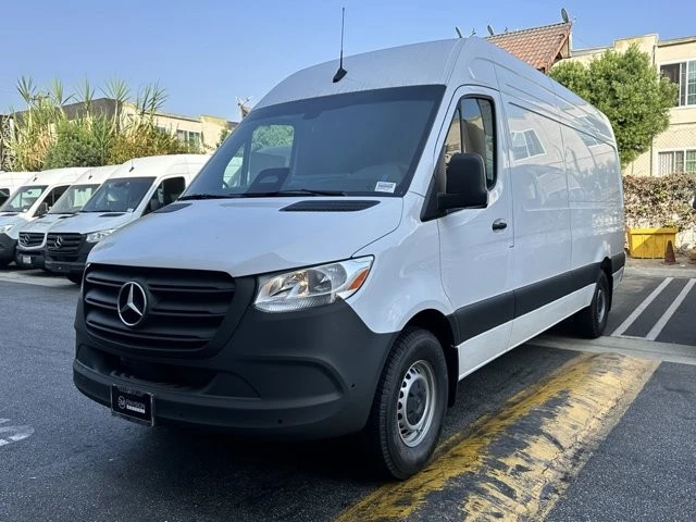 2025 Mercedes-Benz VS30 Sprinter - Image 8 of 12