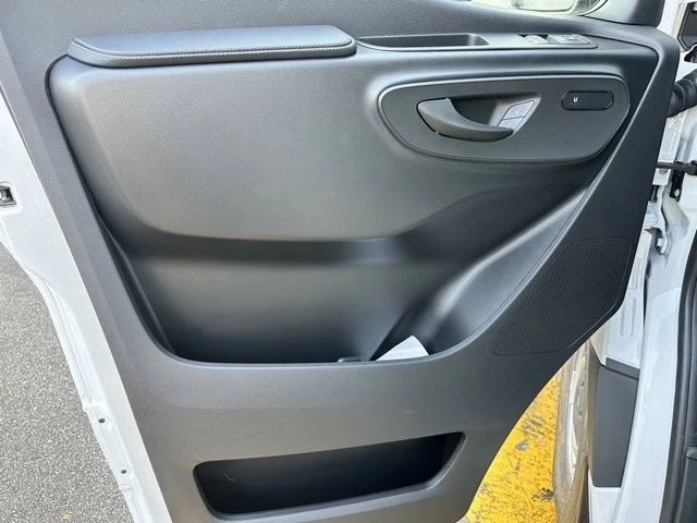 2025 Mercedes-Benz VS30 Sprinter - Image 11 of 12