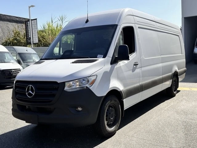 2025 Mercedes-Benz VS30 Sprinter - Image 6 of 12