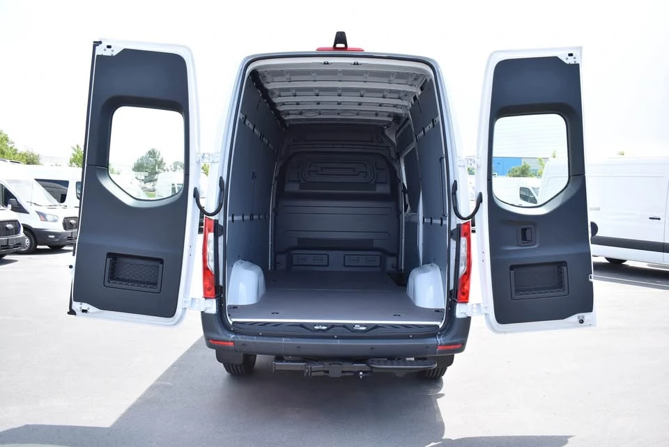 2025 Mercedes-Benz VS30 Sprinter - Image 7 of 11