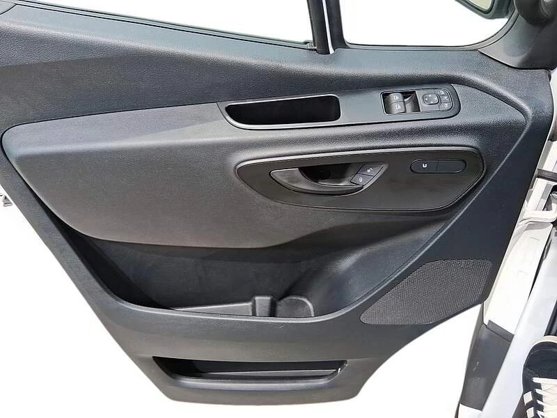 2025 Mercedes-Benz VS30 Sprinter - Image 10 of 16