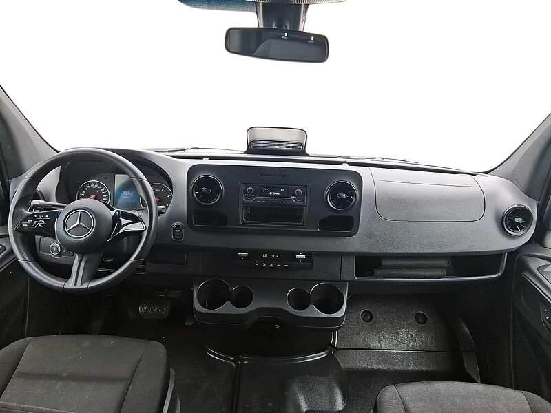 2025 Mercedes-Benz VS30 Sprinter - Image 9 of 16
