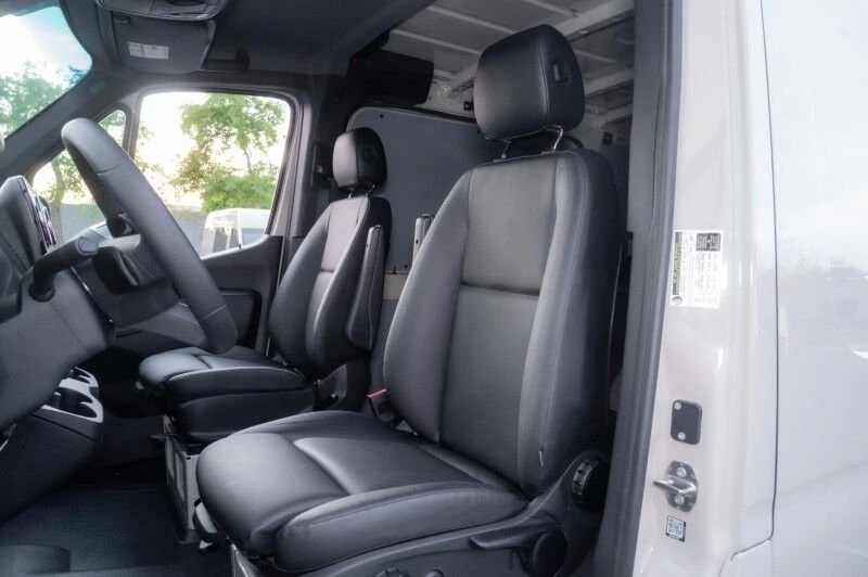 2025 Mercedes-Benz VS30 Sprinter - Image 14 of 20