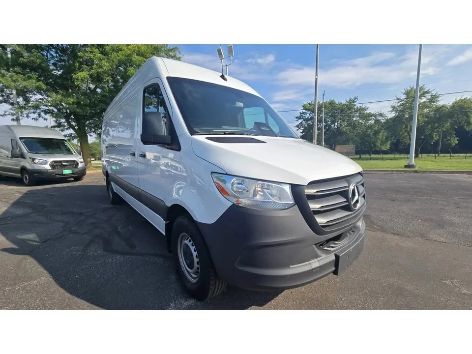 2025 Mercedes-Benz VS30 Sprinter - Image 8 of 20
