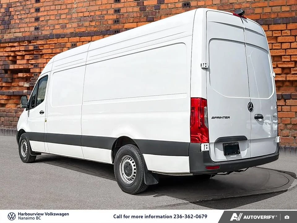 2025 Mercedes-Benz VS30 Sprinter - Image 4 of 10
