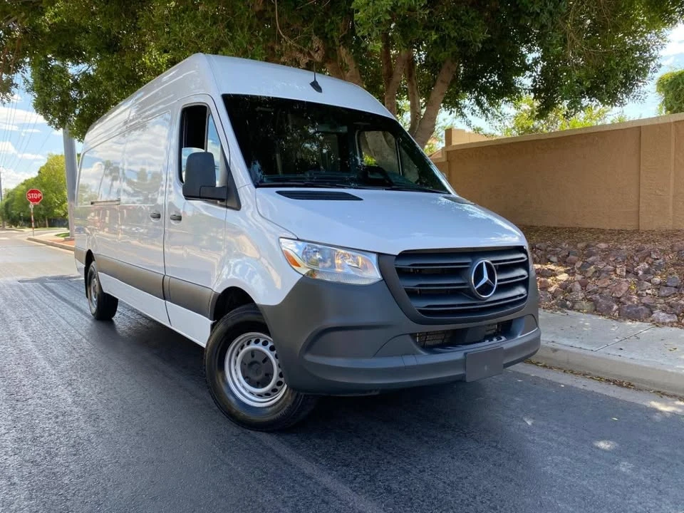 2025 Mercedes-Benz VS30 Sprinter - Image 2 of 20