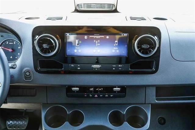 2025 Mercedes-Benz VS30 Sprinter - Image 11 of 12