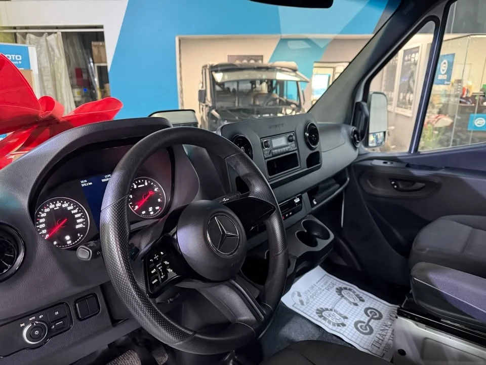 2025 Mercedes-Benz VS30 Sprinter - Image 5 of 15