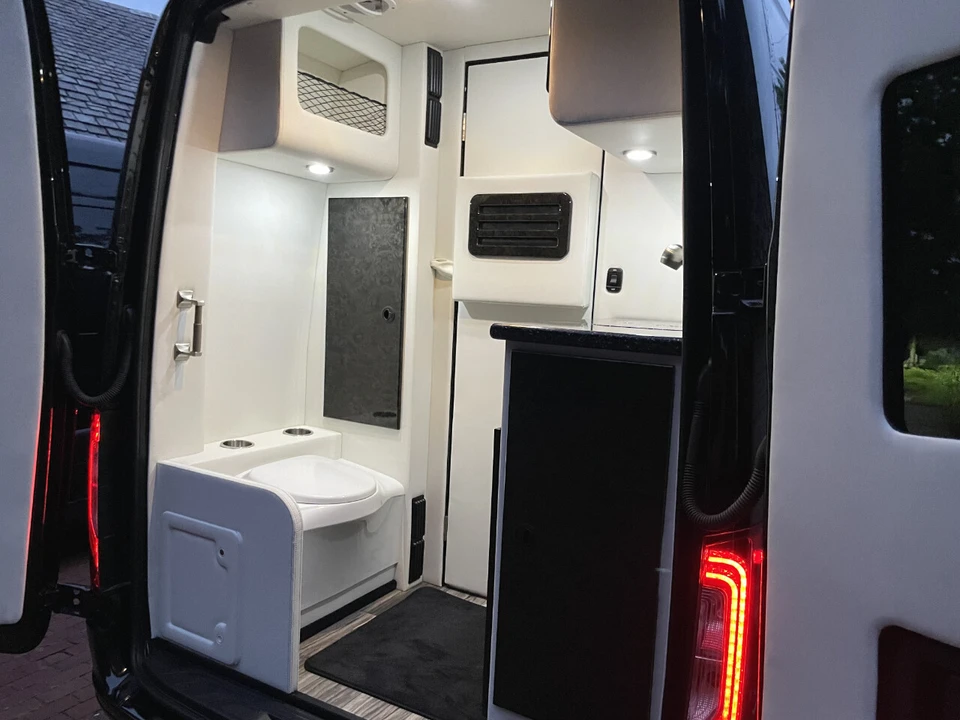 2025 Mercedes-Benz VS30 Sprinter - Image 11 of 12
