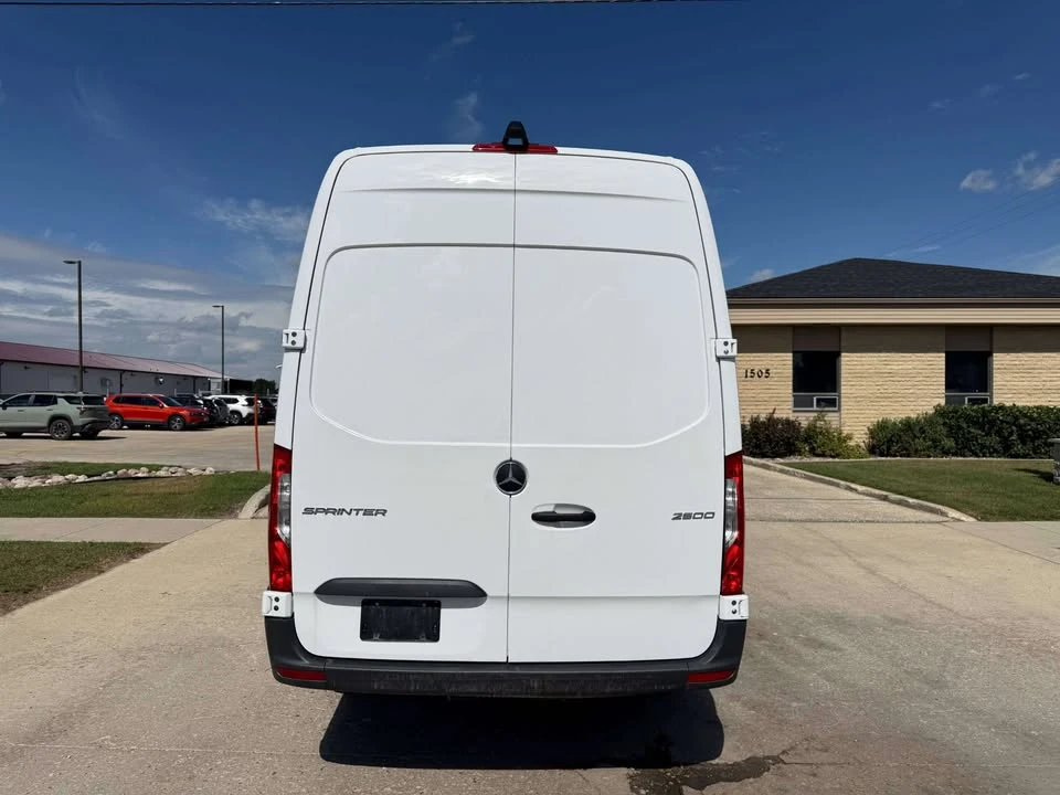 2025 Mercedes-Benz VS30 Sprinter - Image 8 of 20