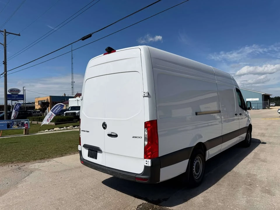 2025 Mercedes-Benz VS30 Sprinter - Image 9 of 20