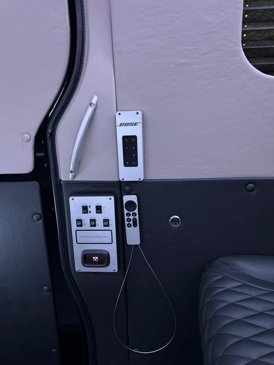 2025 Mercedes-Benz VS30 Sprinter - Image 9 of 18