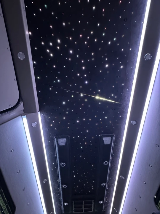 2025 Mercedes-Benz VS30 Sprinter - Image 10 of 18