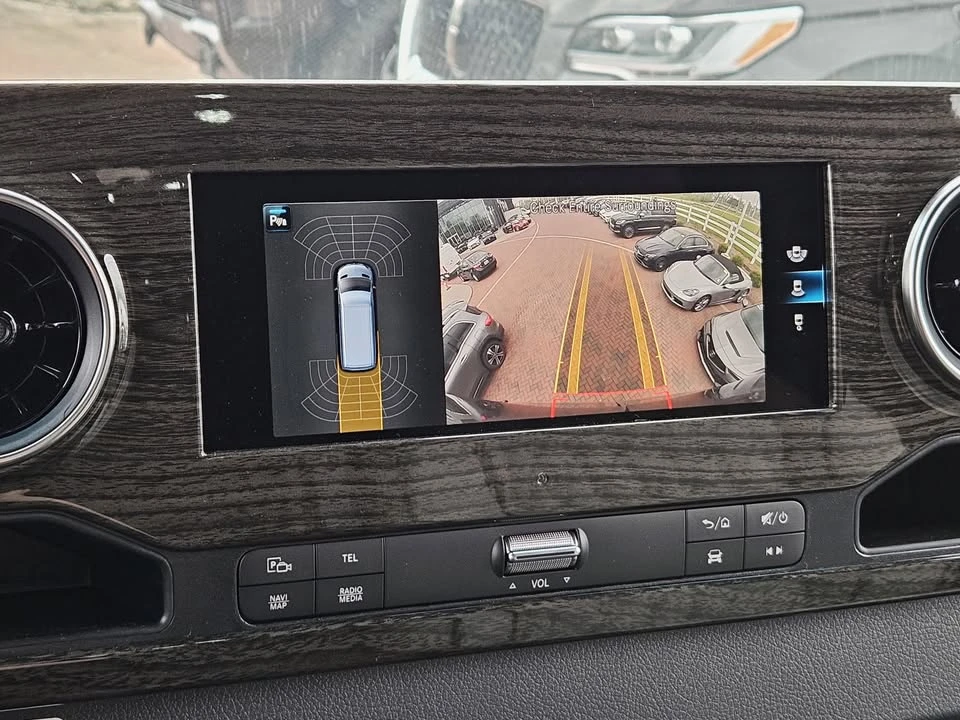2025 Mercedes-Benz VS30 Sprinter - Image 9 of 20