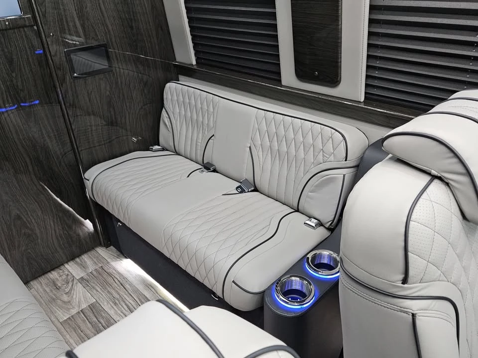 2025 Mercedes-Benz VS30 Sprinter - Image 15 of 20