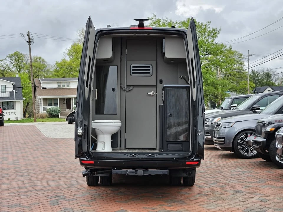 2025 Mercedes-Benz VS30 Sprinter - Image 17 of 20
