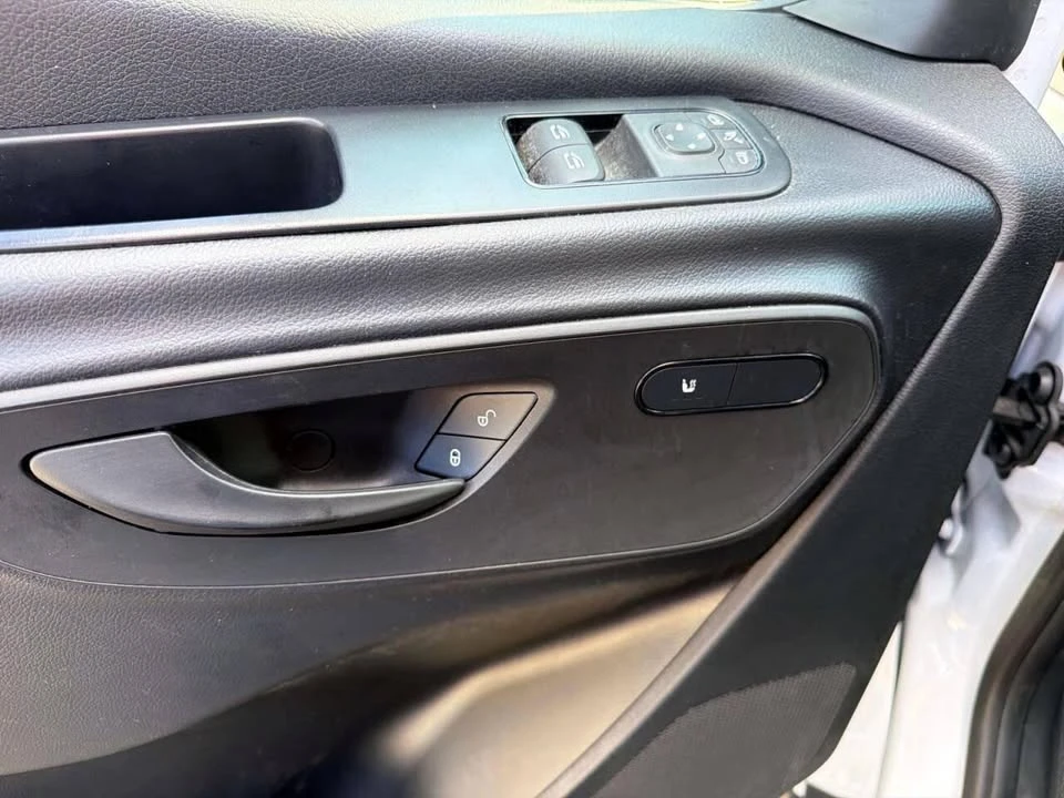 2025 Mercedes-Benz VS30 Sprinter - Image 13 of 18