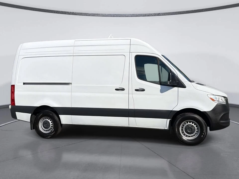 2025 Mercedes-Benz VS30 Sprinter - Image 5 of 18