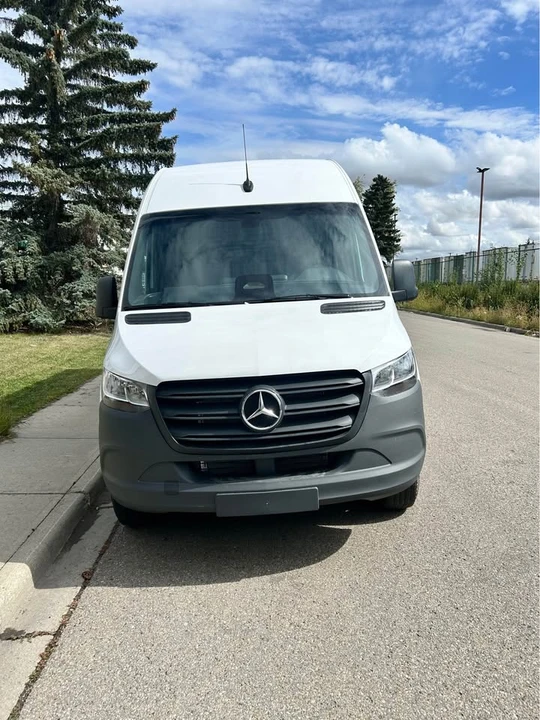 2025 Mercedes-Benz VS30 Sprinter - Image 2 of 11