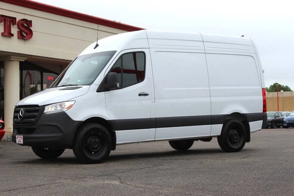 2025 Mercedes-Benz VS30 Sprinter - Image 6 of 20
