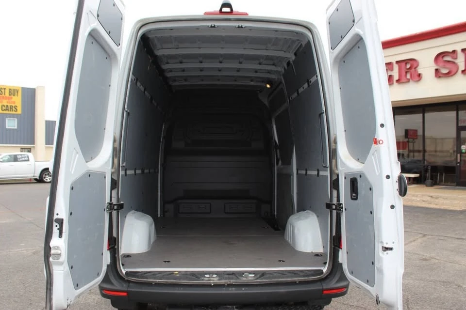 2025 Mercedes-Benz VS30 Sprinter - Image 12 of 20