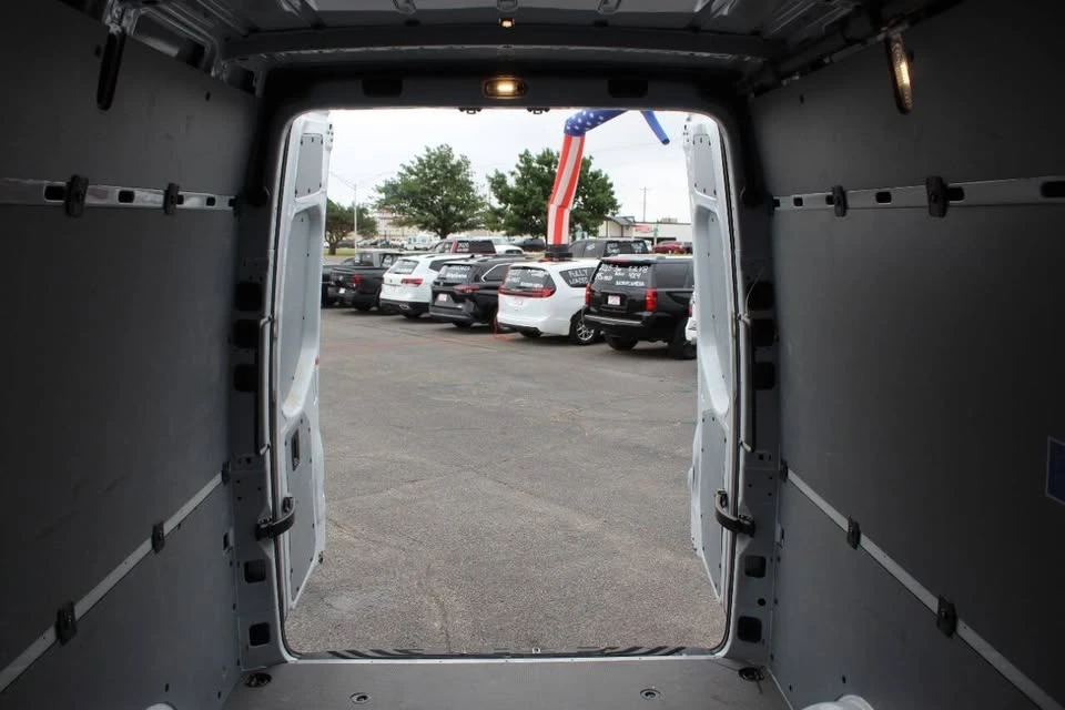 2025 Mercedes-Benz VS30 Sprinter - Image 13 of 20