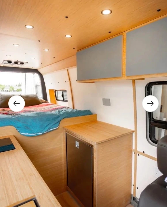 2025 Mercedes-Benz VS30 Sprinter - Image 4 of 12